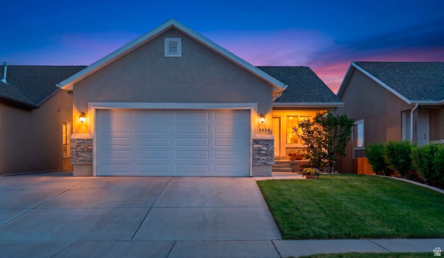 1854 E Shadow Dr
                     MLS #2160829