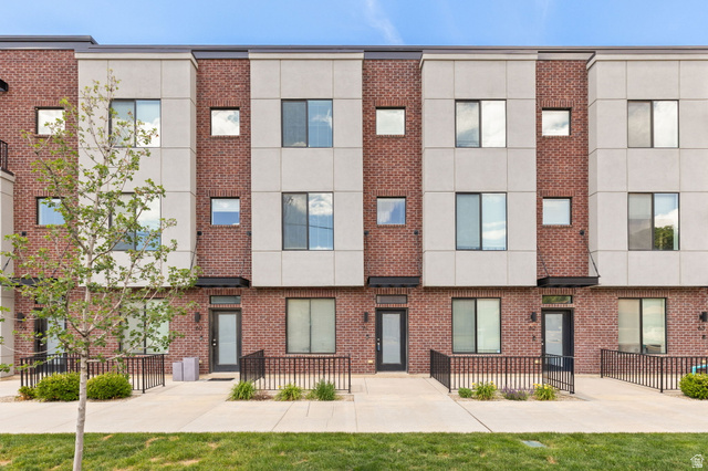 25 E Center St #61
                     MLS #2160849