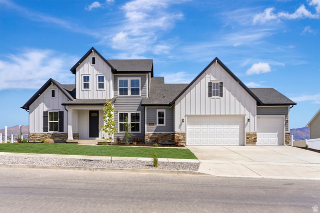 1208 W Mahogany St
                     MLS #2160855