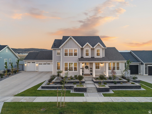 1023 S Candlelight Dr
                     MLS #2160967