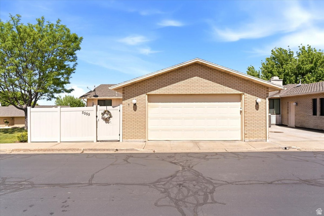 5555 S 1025 E
                     MLS #2161024
