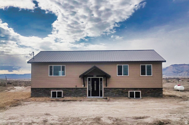 Main photo for 1510 S Lawrence Rd