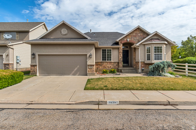 1039 E Wyndom Way
                     MLS #2161077
