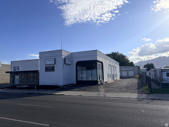 3965 S State St, Salt Lake City, UT 84107