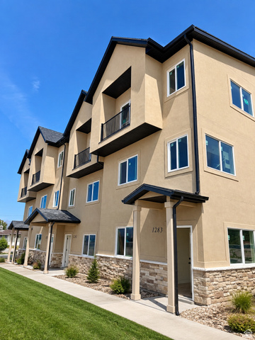 1297 N 350 W #1
                     MLS #2161121