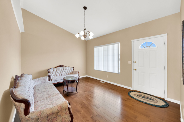 Property in Taylorsville - View 3