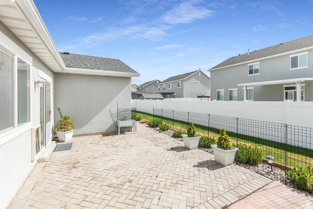Property in Syracuse - View 26