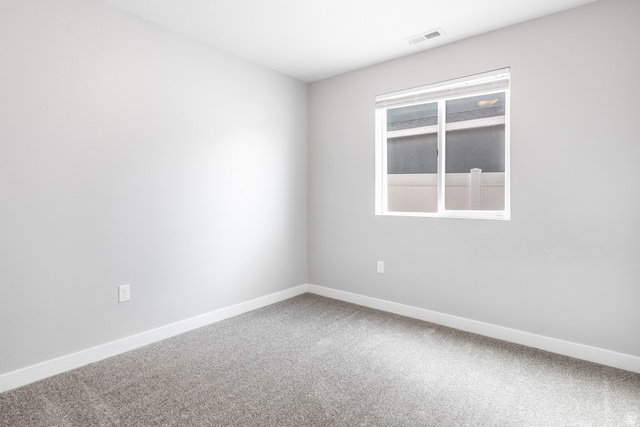 Property in Syracuse - View 13