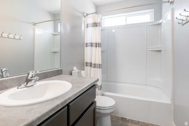 Property in Syracuse - View 12