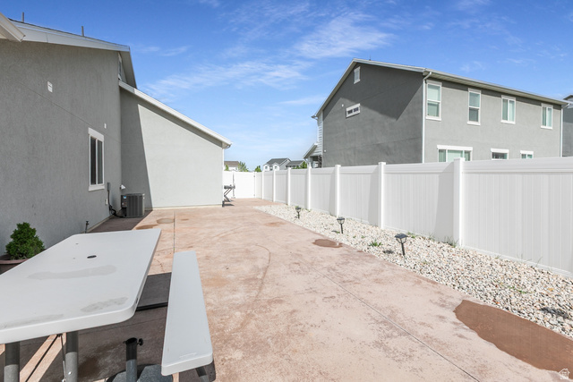 Property in Syracuse - View 27