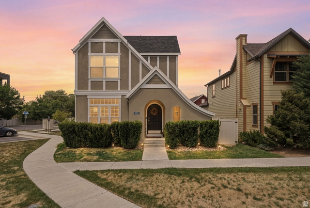 272 E Porter Ct
                     MLS #2161151