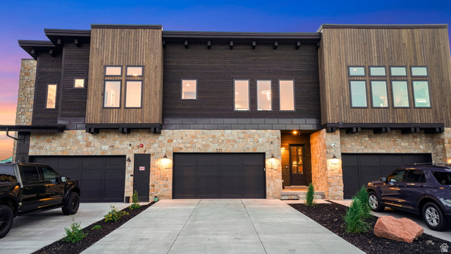 371 N Abajo Peak Loop ##c1
                     MLS #2161197