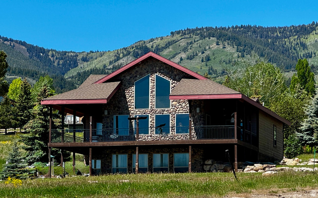 Main photo for 7  Lake Circle Dr
