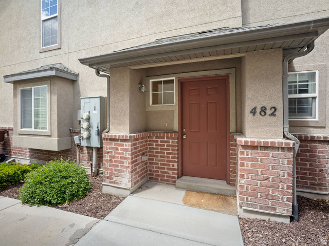 482 N Walton Dr
                     MLS #2161273