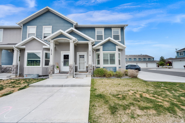 1716 E Talon Way
                     MLS #2161284