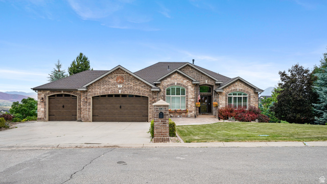 Main photo for 6 W Salem Hills Dr