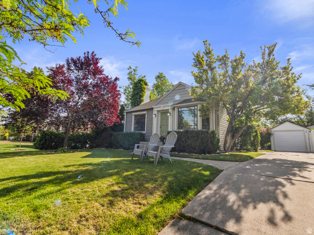 2475 S Filmore St
                     MLS #2161349