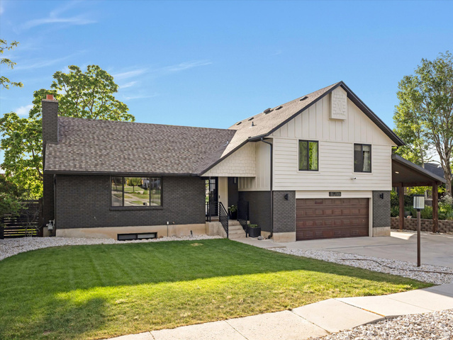 11462 S Hidden Valley Blvd
                     MLS #2161411