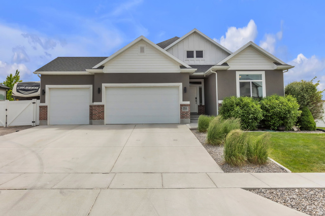 270 E Coventry Way
                     MLS #2161429