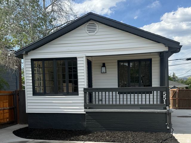 551 E Elm Ave
                     MLS #2161500