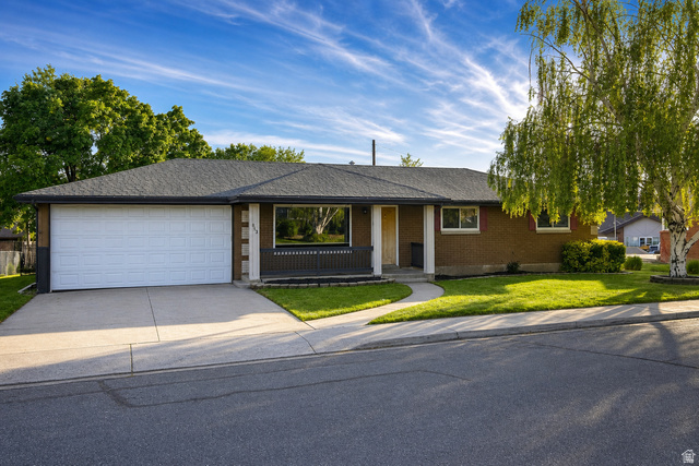 813  Whipple Dr
                     MLS #2161520