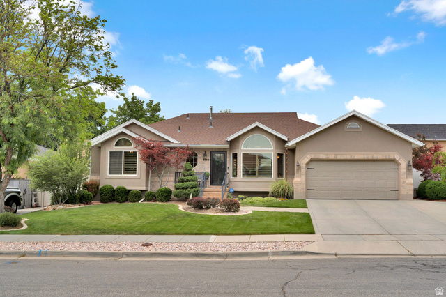 2139 E Village Point Way
                     MLS #2161569