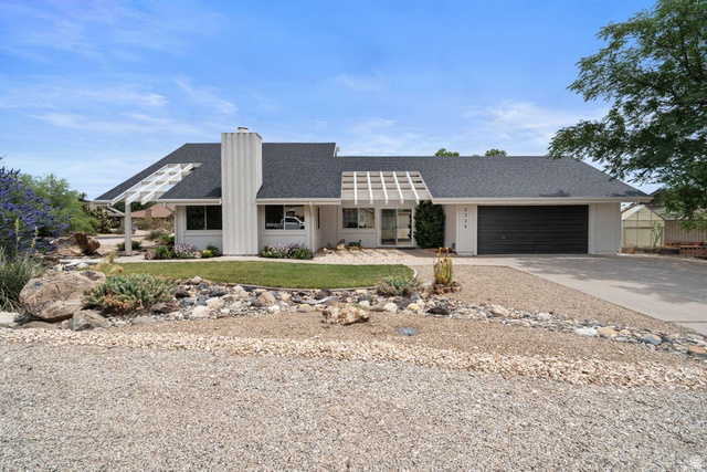 3335 S Comanche Rd
                     MLS #2161673