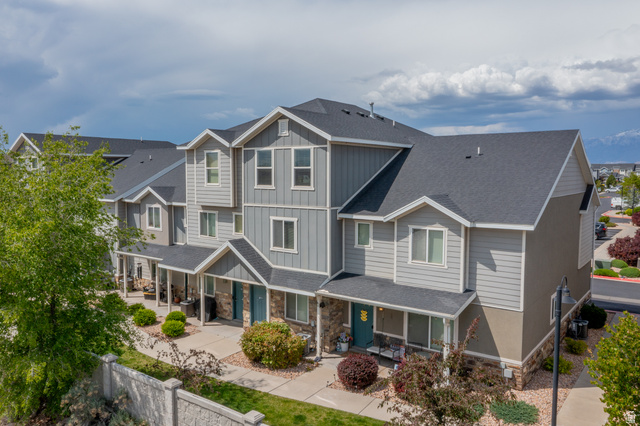 748 E 125 N
                     MLS #2161688