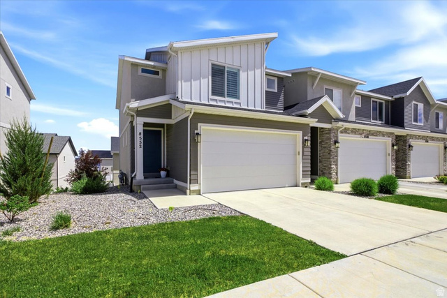 8552 W Bowie Dr
                     MLS #2161807