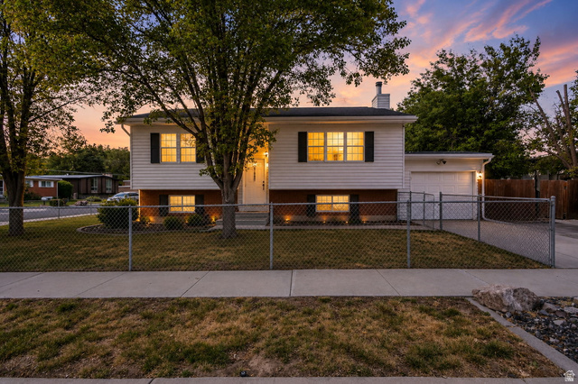 343 E Scott Ave
                     MLS #2161815