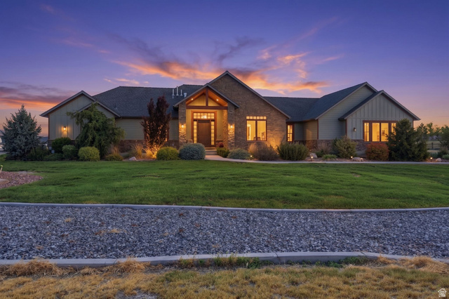 8724 N Canyon Wash Dr
                     MLS #2161854
