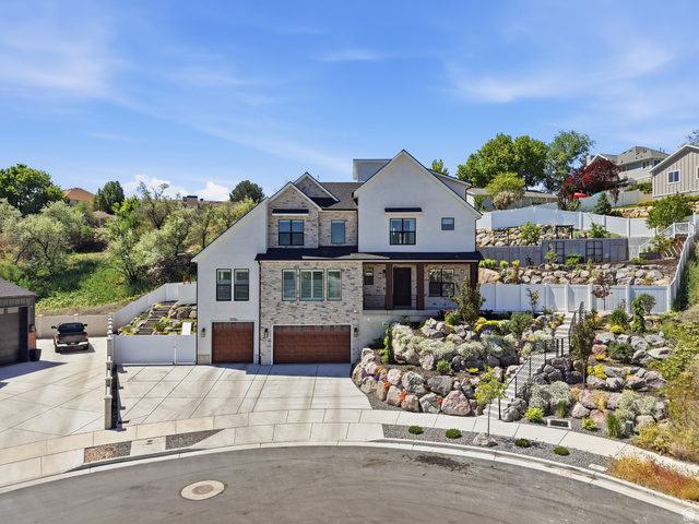 11704 S Halcom Dr
                     MLS #2161880