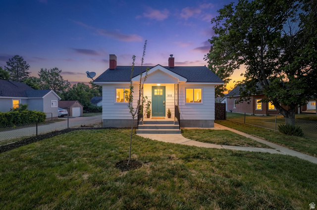 318 W Vine St
                     MLS #2161894