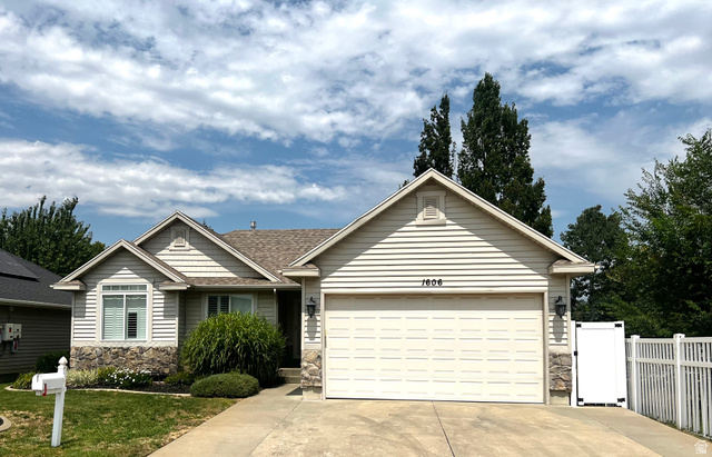 1606 W Seneca Dr
                     MLS #2161899