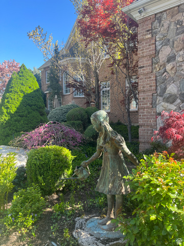 2051 E Normandywoods Ct
                     MLS #2162028