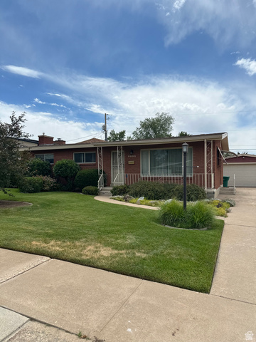 2033 W 5850 S
                     MLS #2162034