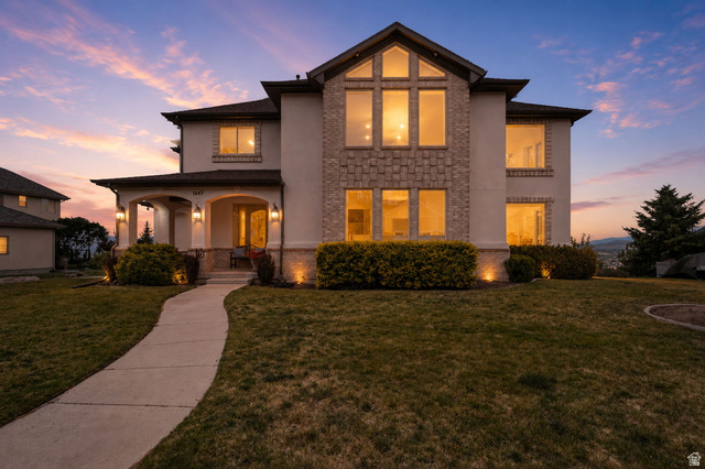 1647 E Wylie Ln
                     MLS #2162095