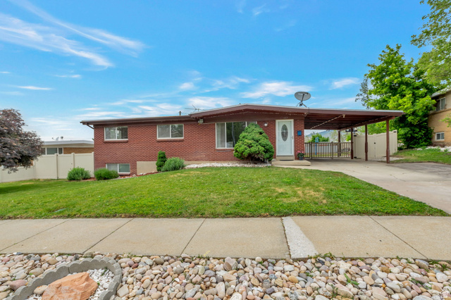 447 E 550 S
                     MLS #2162151