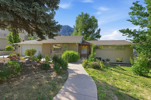 3006 N Indian Hills Dr
                     MLS #2162246