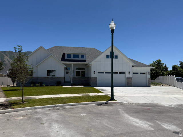 1026 E 20 N
                     MLS #2162259