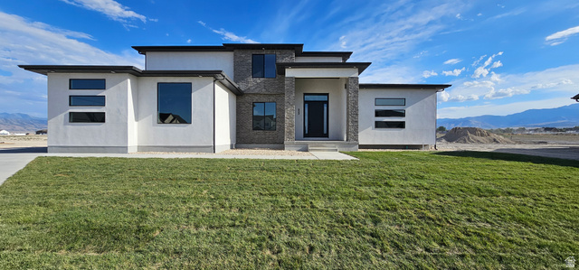 522 E Gilmour Stre #118
                     MLS #2162265