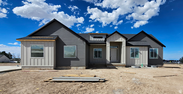 343 E Dutton Cour #111
                     MLS #2162298