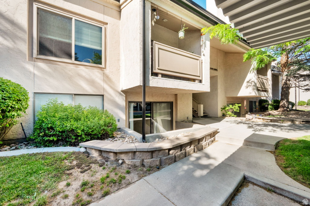 955 E Creek Hill Ln #10
                     MLS #2162313