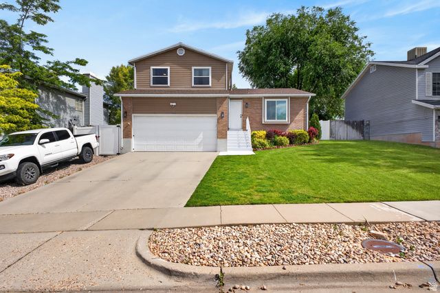 990 W 2600 N
                     MLS #2162359