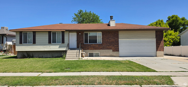2128 W Burningham Cir
                     MLS #2162413