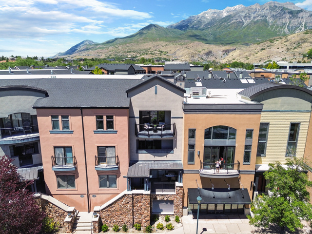 5005 N Edgewood Dr ##301
                     MLS #2162422