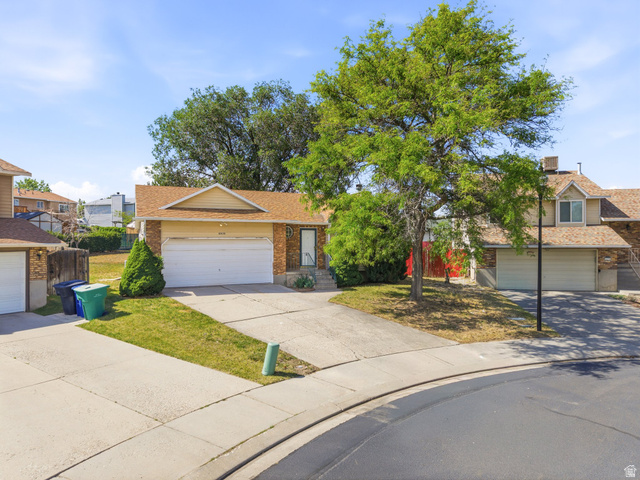 6636 S Milfoil Cir
                     MLS #2162465