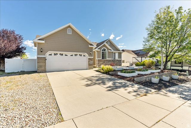 5948 W River Rock Pl
                     MLS #2162491