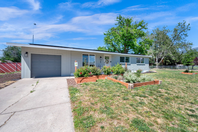 55 E Diamond St
                     MLS #2162508