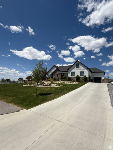 9261 N Belle St
                     MLS #2162578